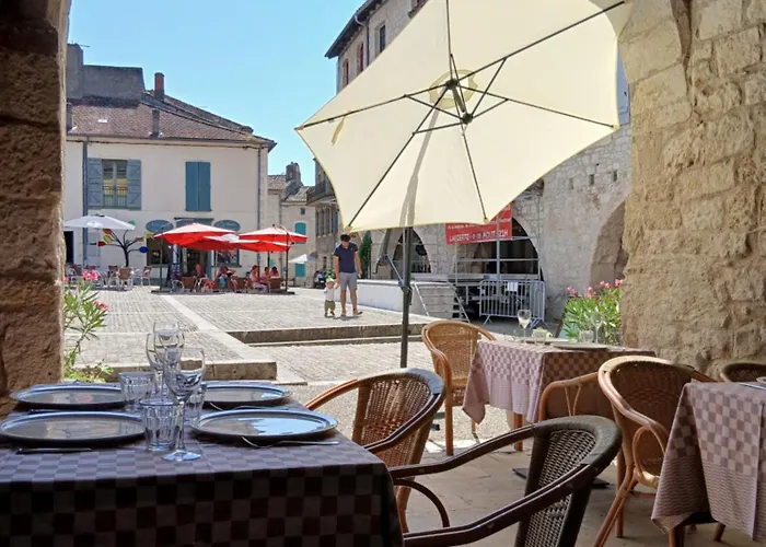 Au Coin Perdu Hostel